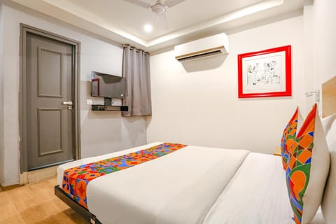 Bed, TV and multimedia, Bedroom, air conditioner