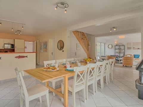 Holiday Home La Pointe de Kerners - RHU356 by Interhome Casa in Arzon