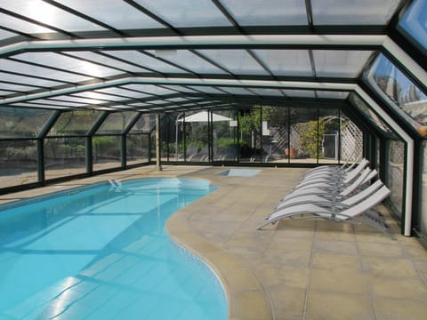 Swimming pool, Swimming pool