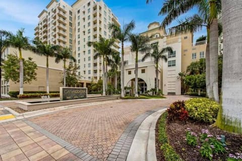 Apartment In Casa Costa Condo!beach Pass Included House in Boynton Beach