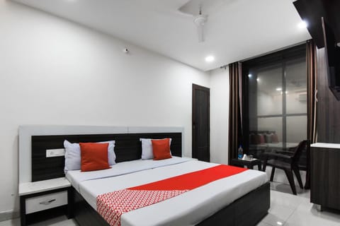 OYO Shangri-la-inn Hotel in Ludhiana