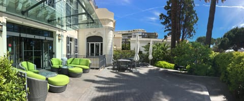 Patio, Balcony/Terrace