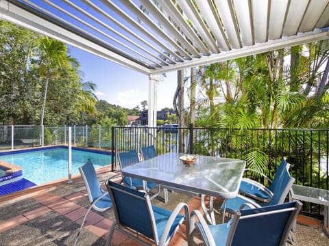 Waterfront on Witta Circle Casa in Noosa Heads