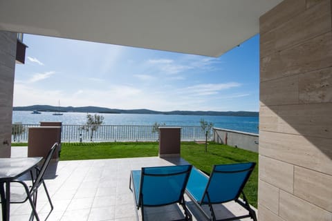 View (from property/room), Balcony/Terrace, Sea view, Area and facilities