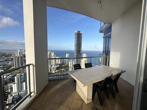 Penthouse Surfers Paradise Events Approved Apartment in Surfers Paradise