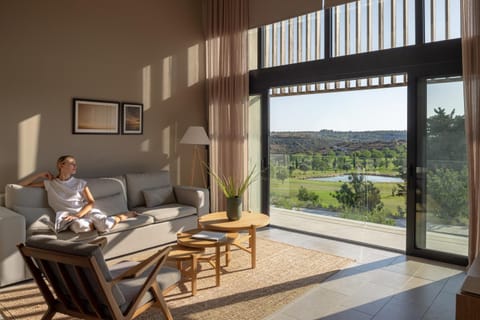 Golfcourse, View (from property/room), Living room, Seating area