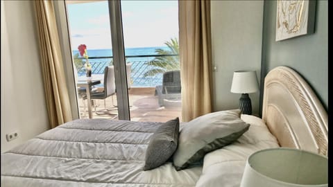 Bedroom, Garden view, Pool view, Sea view