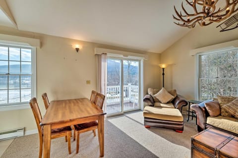 Condo with Loft 2 Mi to Windham Mountain Ski! Apartment in Capital District, NY, USA