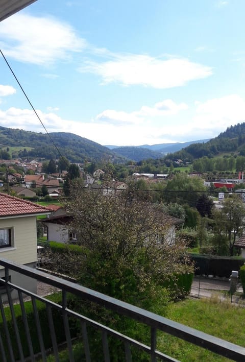 Property building, Balcony/Terrace, Mountain view