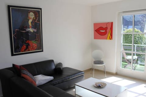 Living room, Photo of the whole room, Seating area