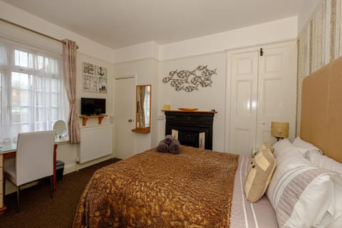 Robertsbrook Guest House Bed and Breakfast in Swanage