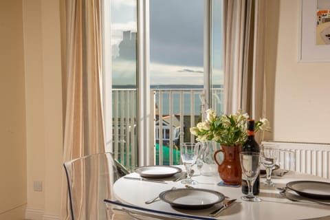 Dining area, Sea view