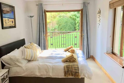 Bedroom, Garden view