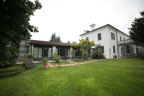 Villa Franca Casa Vacanze Bed and Breakfast in Province of Brescia