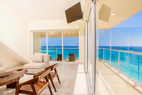 Balcony/Terrace, Living room, Sea view