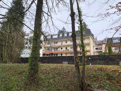 Moderne Ferienwohnung nahe SWR und Golfplatz Appartamento in Baden-Baden