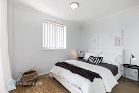 2 Bedroom 2 Bathroom Apt with Balcony and Parking Eigentumswohnung in Parramatta
