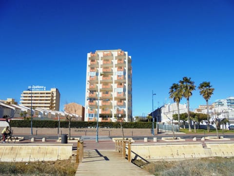 Property building, Facade/entrance, Off site