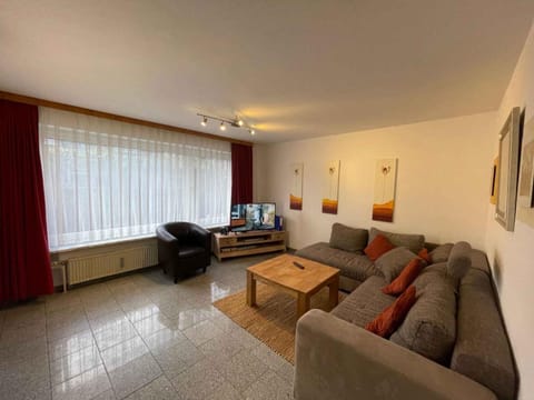 Summer, Living room, Seating area