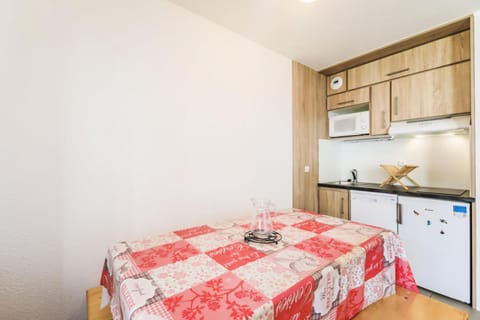 Bed, Bedroom, furniture