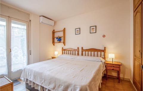1 Bedroom Cozy Apartment In Sant Antoni De Calonge Condo in Sant Antoni de Calonge