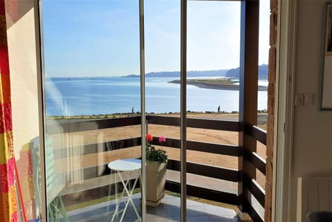 Appartement belle vue sur mer 3 étoiles à PERROS-GUIREC - ref 836 Condo in Louannec