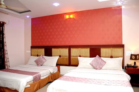 Hotel Kings Kastle Hotel in Mysuru