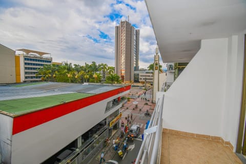 Balcony/Terrace, City view