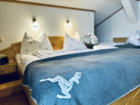 Living room, Bedroom