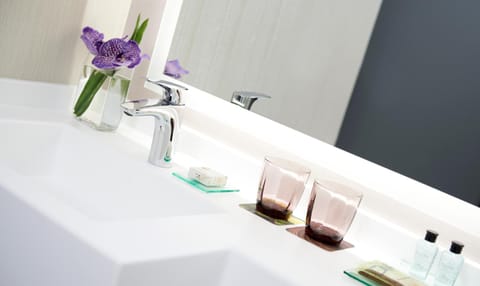 Shower, Toilet, Bathroom, Decorative detail