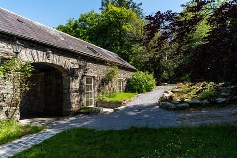 Ardnavaha House - Poolside Cottages House in County Cork