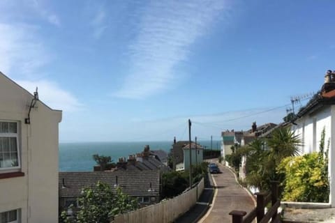 Seascape Cottage, Ventnor Casa in Ventnor