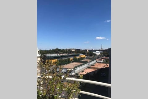 City view, Street view