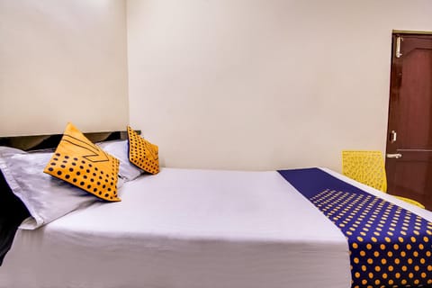 SPOT ON Sri Surya Lodge Hôtel in Guntur
