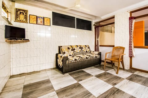 SPOT ON Sri Surya Lodge Hotel in Guntur