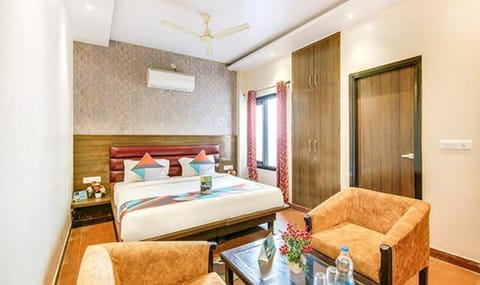FabHotel The Gayatri Palace Hotel in Lucknow