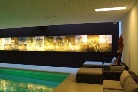 Swimming pool, Swimming pool