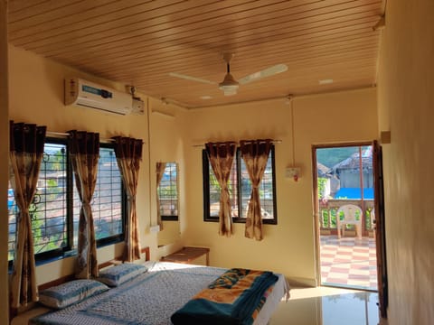 Bharja Inn, Kelshi Vacation rental in Maharashtra