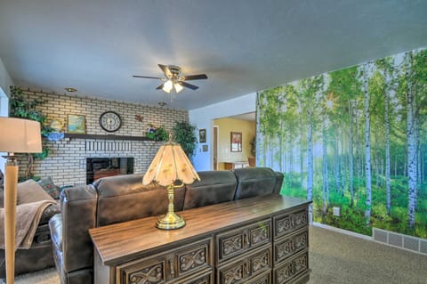 Bryce Canyon Area House - NO Cleaning Fee! House in Tropic