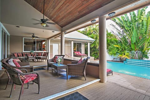 Large Pompano Home with Pool Walk to Private Beach Casa in Pompano Beach
