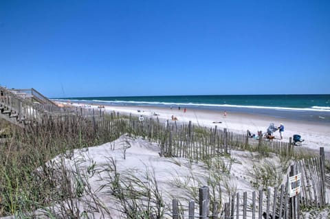 Updated Family Getaway Walk to Sea Haven Beach! House in North Topsail Beach