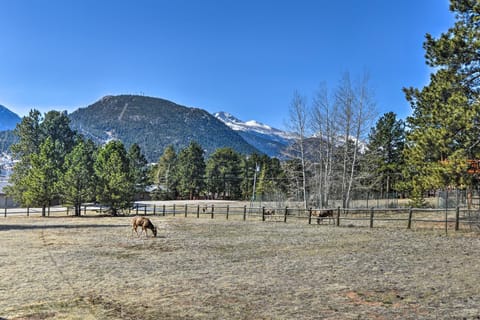 Spacious Colorado Retreat with Deck and Mountain Views House in Estes Park