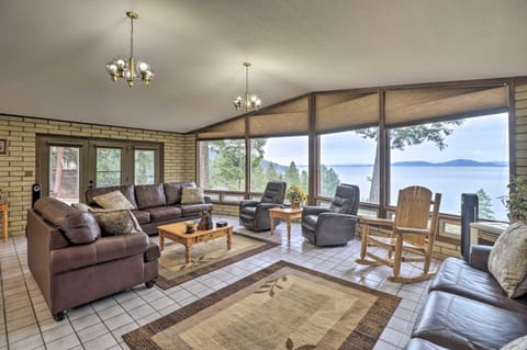 Bigfork Retreat Overlooking Flathead Lake House in Flathead Lake