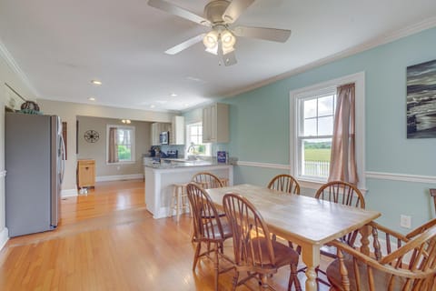 Updated Cape Charles Home about 2 Mi to Beachfront! House in Chesapeake Bay