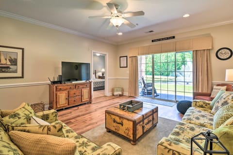 Murrells Inlet Condo with Pool Access Near Beach! Apartment in Garden City