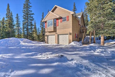 Nomad Haus with Mtn Views and Deck - 25 Mi to Breck! House in Park County