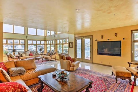 Luxe Waterfront Oxnard Getaway with Private Hot Tub! House in Oxnard