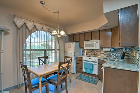 Green Valley Townhome with Resort Amenities! Maison in Green Valley