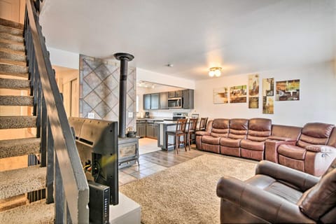 Grand Lake Townhome - 5 Mins to Highland Marina! Maison in Rocky Mountain National Park