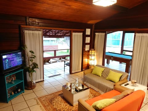 Communal lounge/ TV room, Garden, Balcony/Terrace, Decorative detail, Sea view